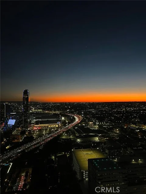 1100 Wilshire photo 3
