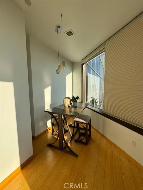 1100 Wilshire photo 5
