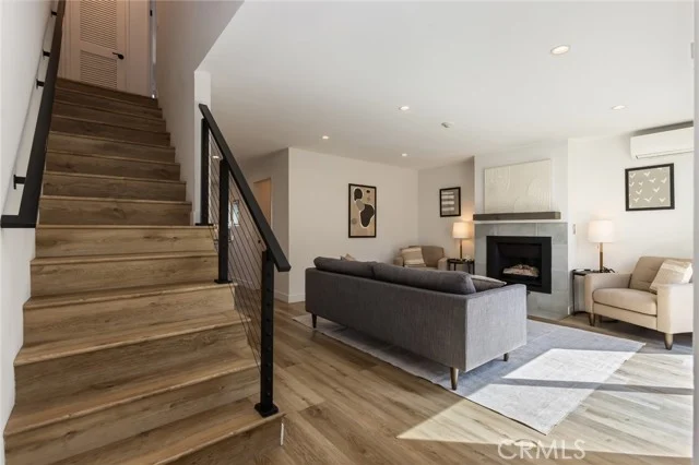 2120 Dufour #6 photo 5