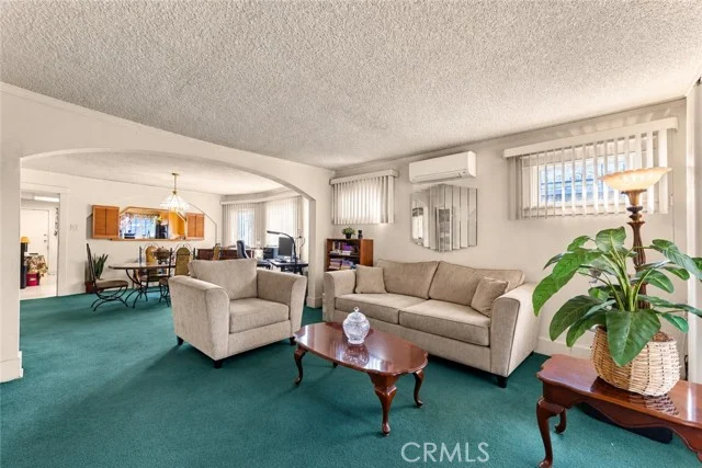 2928 Virginia photo 4