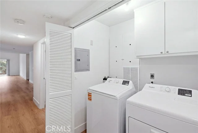 413 Avenue G #4 photo 5