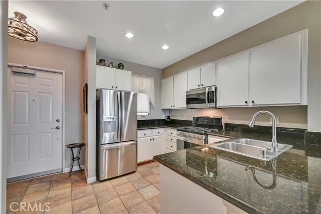 2742 Cabrillo #309 photo 4