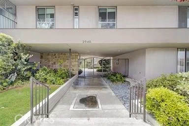 2940 W Carson #121, Torrance