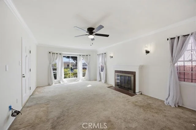 1135 S Fir Avenue photo 3