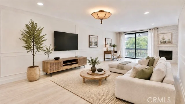 1735 N Fuller Avenue #445, Los Angeles