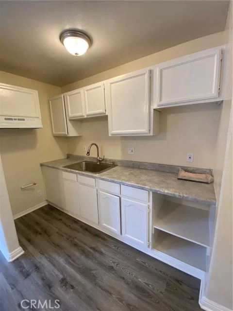 149 N Alexandria photo 5