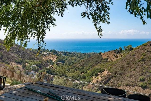 5767 latigo canyon Road photo 3