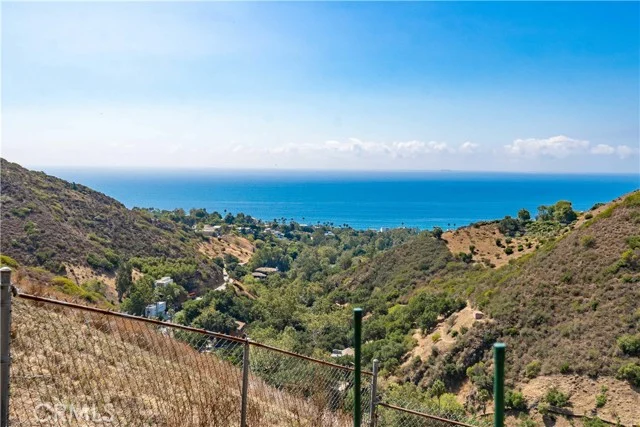 5767 latigo canyon Road photo 5