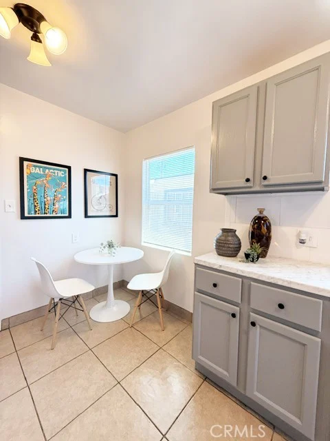5010 W El Segundo Boulevard photo 3