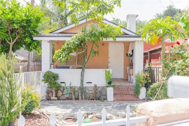 4206 Mercury Avenue, Los Angeles