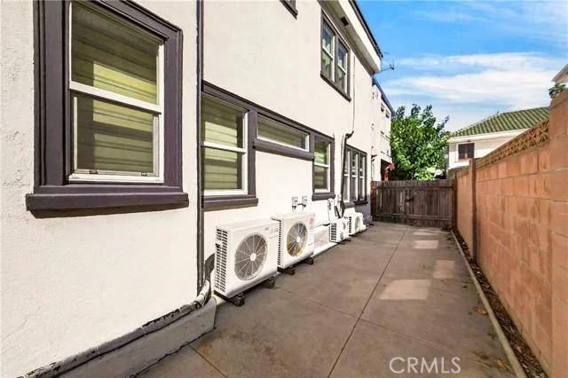 1762 Crenshaw photo 3