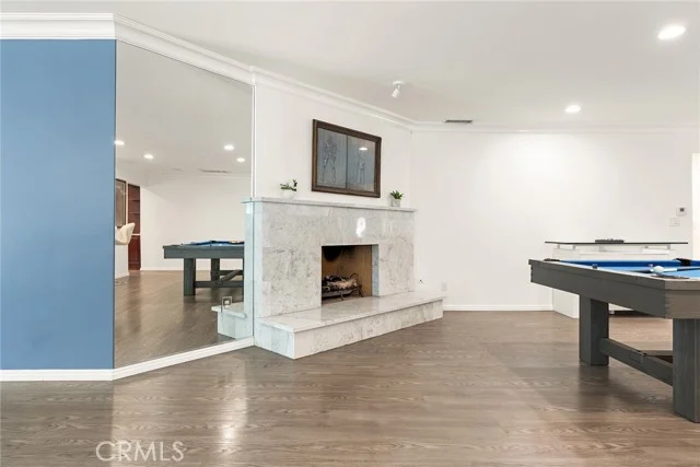 13042 Aetna Street photo 5