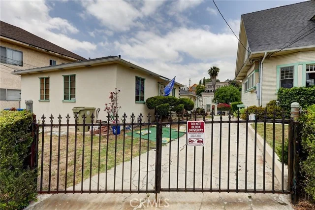 717 E Kensington photo 2