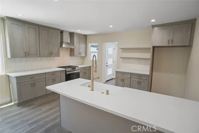 3123 Hyde Park Boulevard photo 5