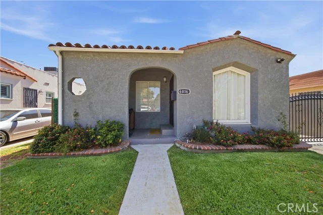 6816 Cerritos Avenue photo 2