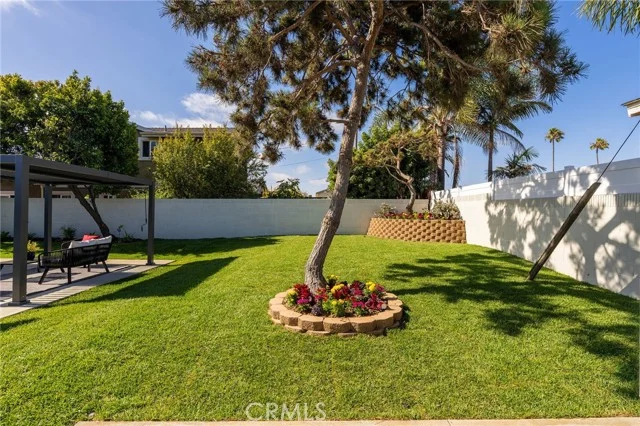 20610 Mansel Avenue photo 5