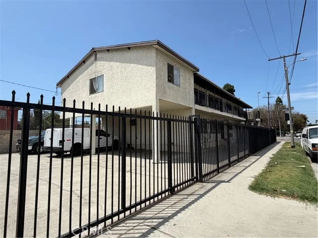 254 W 83rd Street, Los Angeles