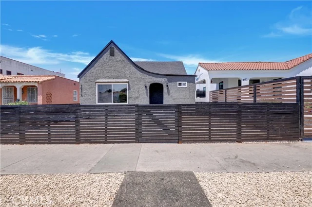 3515 S Norton, Los Angeles