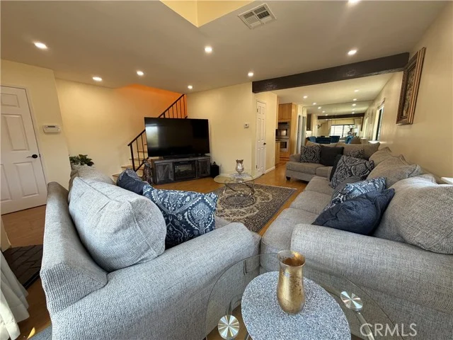 19231 Sherman Way #36 photo 3