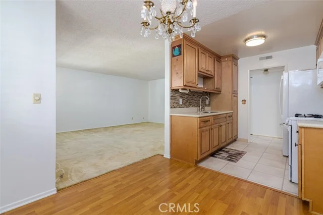 11813 Runnymede Street #28 photo 5