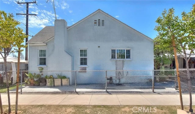 801 S Hicks Avenue photo 2