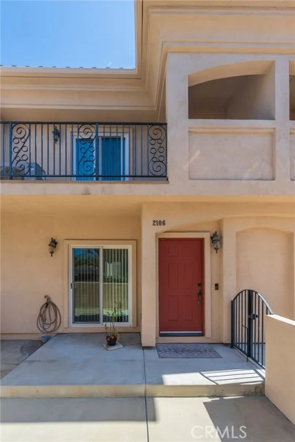 2106 Washington photo 4