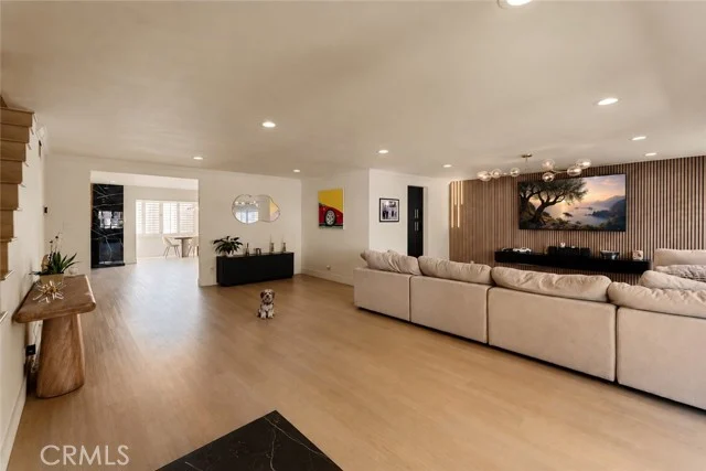 5315 Yarmouth Avenue #104, Encino
