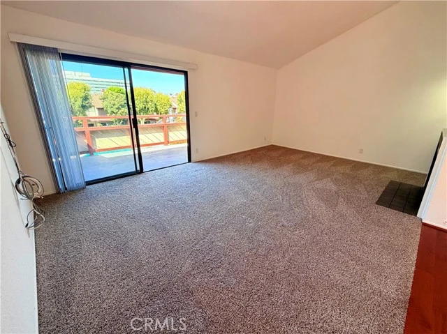 946 W 220th #218 photo 3