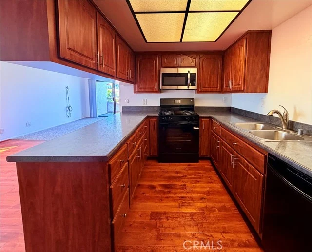 946 W 220th #218 photo 5