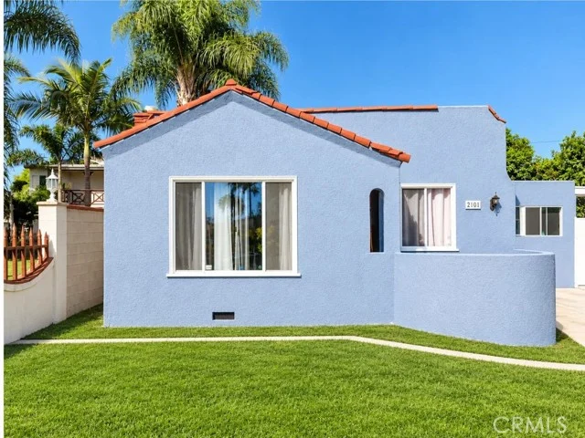 2541 E Adams, Carson