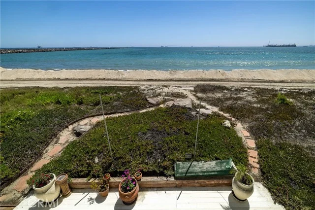 6911 E Seaside photo 4