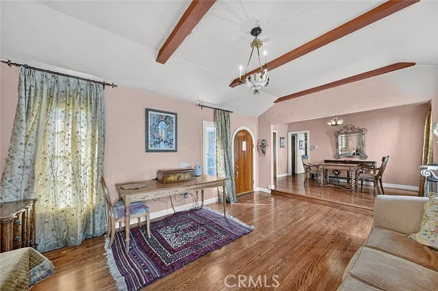 105 Claremont Avenue photo 5