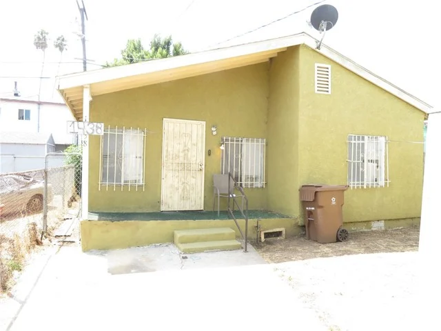 1438 W 95th Street W photo 3
