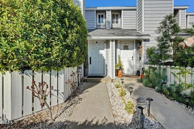14380 Foothill #27, Los Angeles