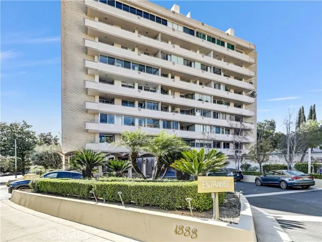 1333 S Beverly Glen Boulevard #402 photo 2