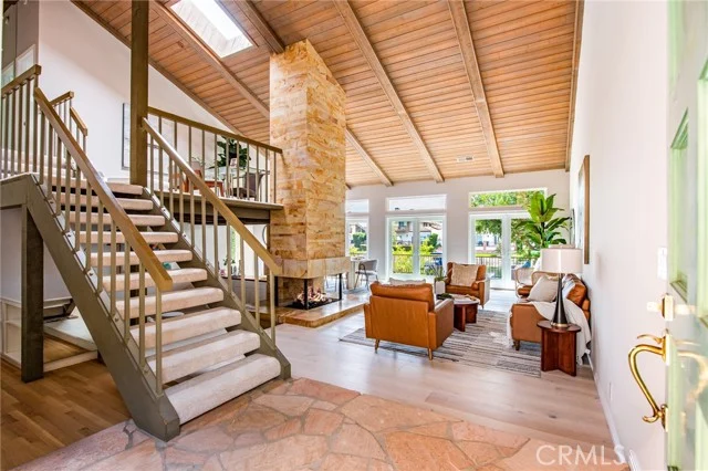 1332 Bluesail Circle photo 4