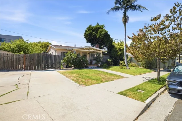 2338 Ridgeview photo 3