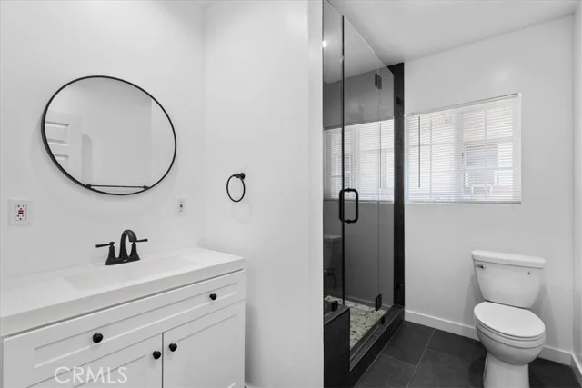 2640 Roseview photo 1