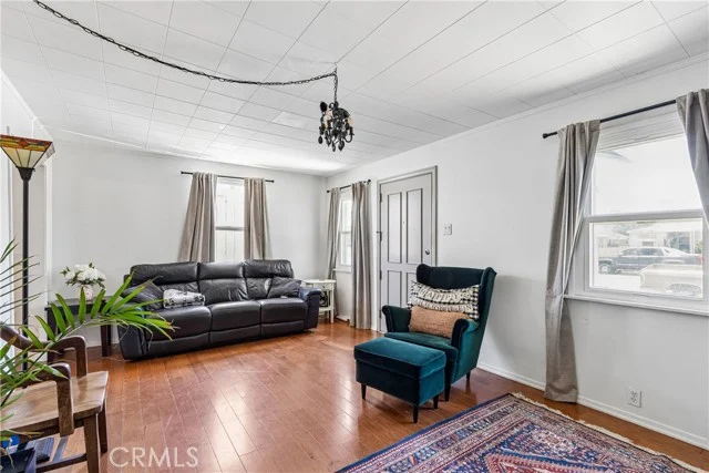 626 S Inglewood Avenue photo 3