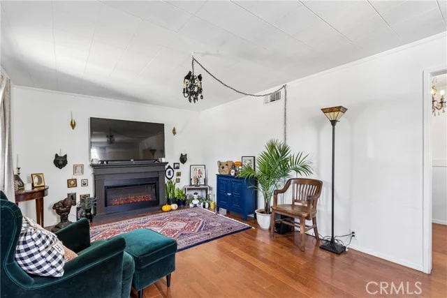 626 S Inglewood Avenue photo 4