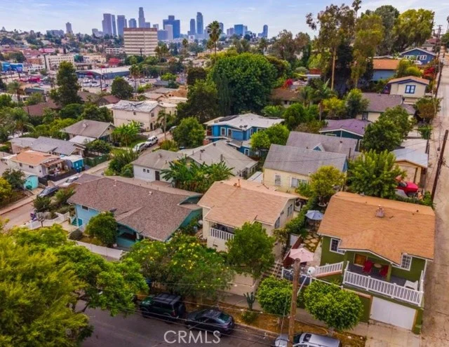 2210 Scott, Los Angeles