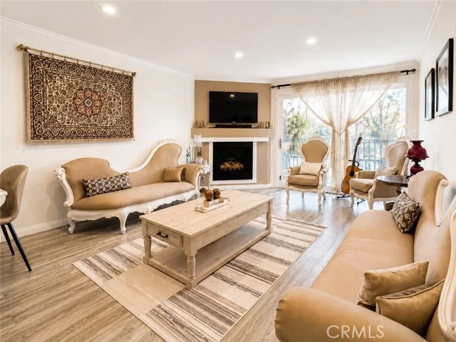 5565 Canoga Avenue #207, Woodland Hills
