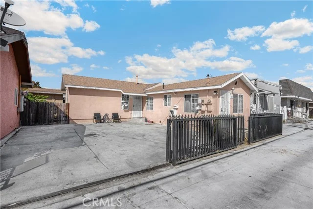 2031 E Spaulding Way photo 4