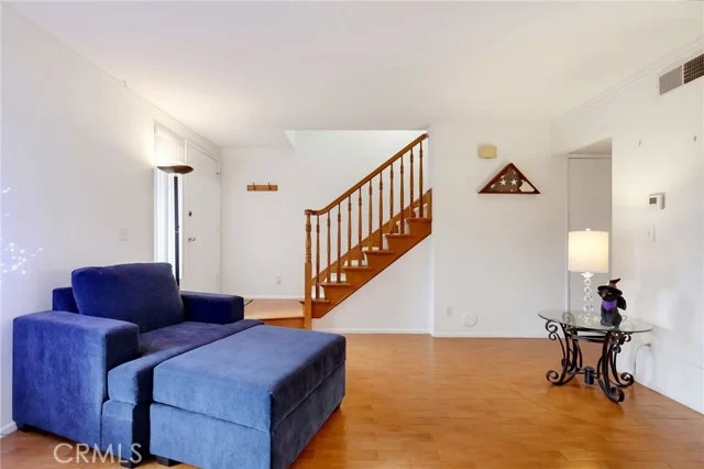 1713 Westmont photo 5