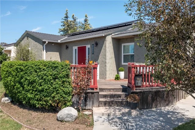 3732 Clark photo 3