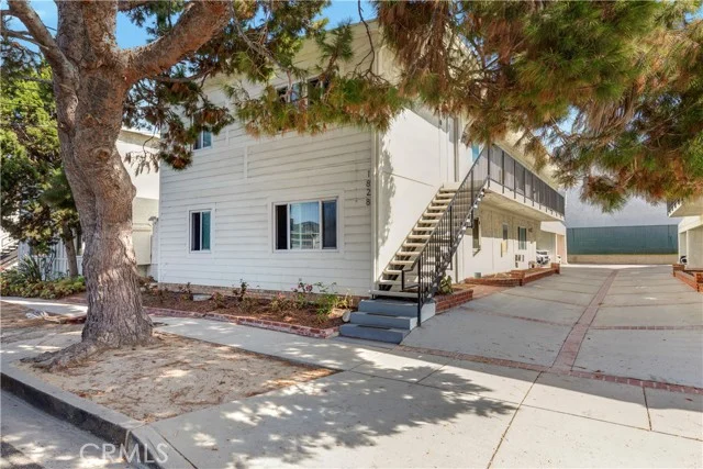 1826 12th Street photo 5
