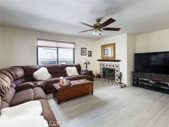212 E Imperial Avenue #E photo 4