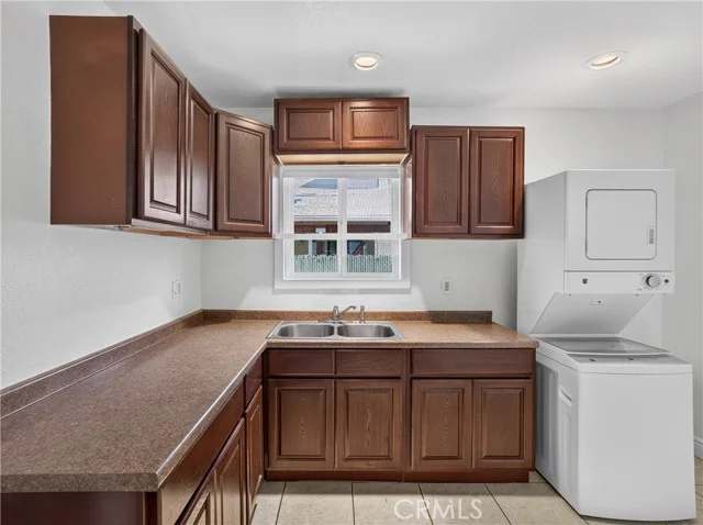 12 E 53rd photo 4