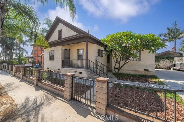 3412 Garnet photo 2