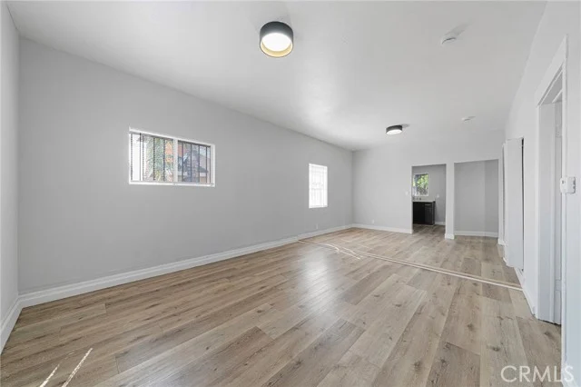 3412 Garnet photo 5